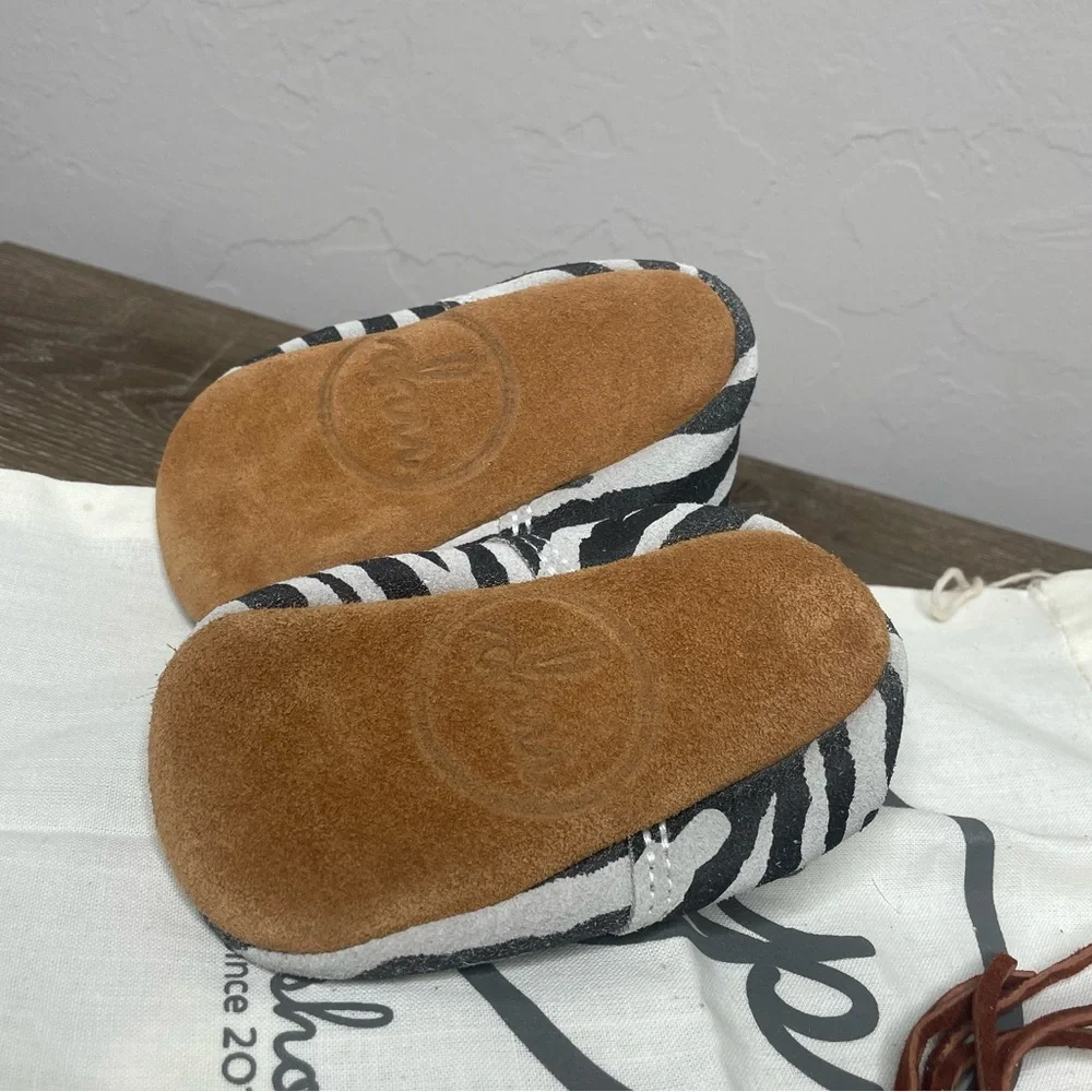 Mon Petit the Oxford distressed zebra leather shoes size 4 with laces soft sole